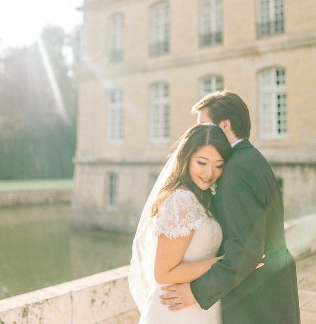Eine atemberaubende Dijon Kathedrale Hochzeit mit einem Château Twist