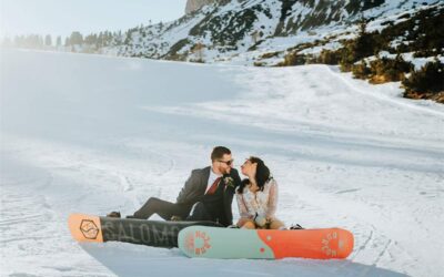 Un mariage épique en snowboard dans les Dolomites en Italie.